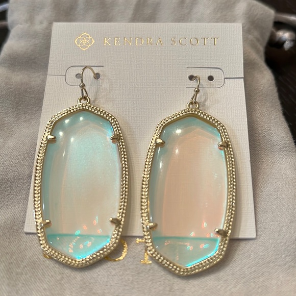 Kendra Scott Jewelry - Kendra Scott Danielle earring gold dichroic glass